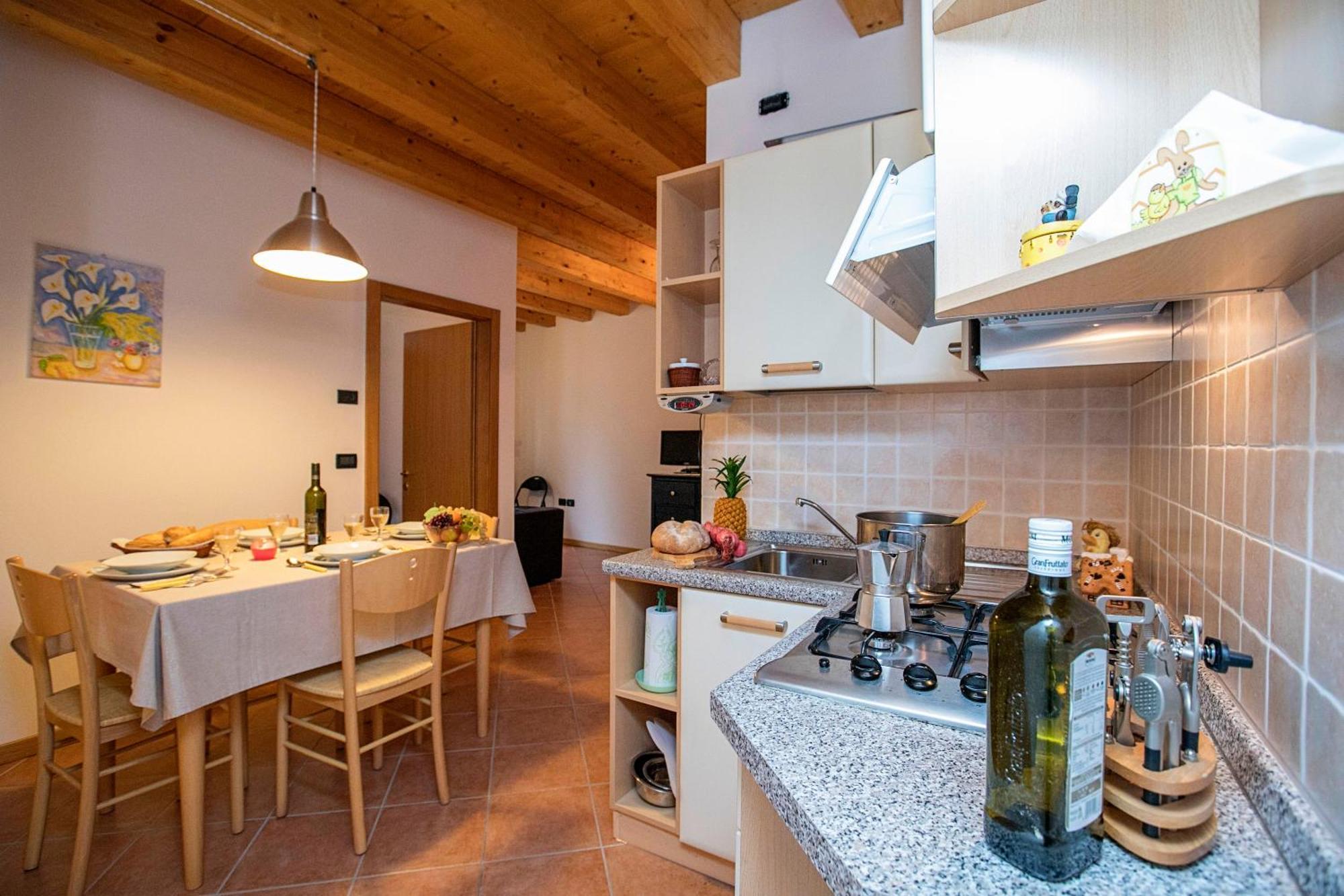 Appartamento Centro Storico Riva - Happy Rentals Екстериор снимка